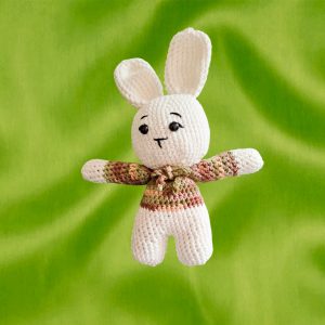 Lapin blanc au crochet