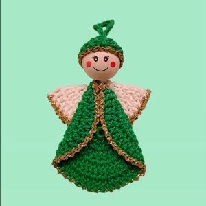 Petit ange au crochet vert et blanc, bords dorés