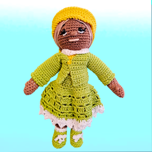 Poupée antillaise robe et gilet vert avec chapeau jaune